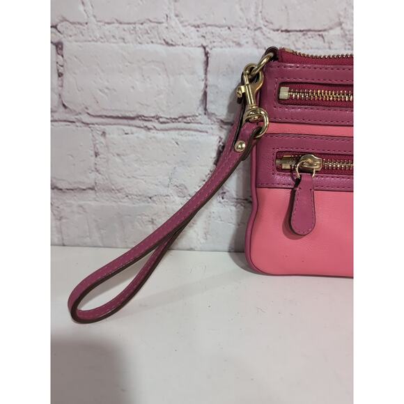 COACH Wristlet Pink Leather Multi Triple Zipper and Pockets Clutch Large Wallet - Picture 3 of 13